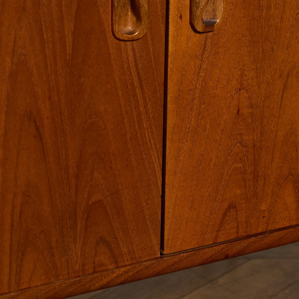 Fresco ヴィンテージ サイドボード カスタム アイアン ヘアピンレッグ