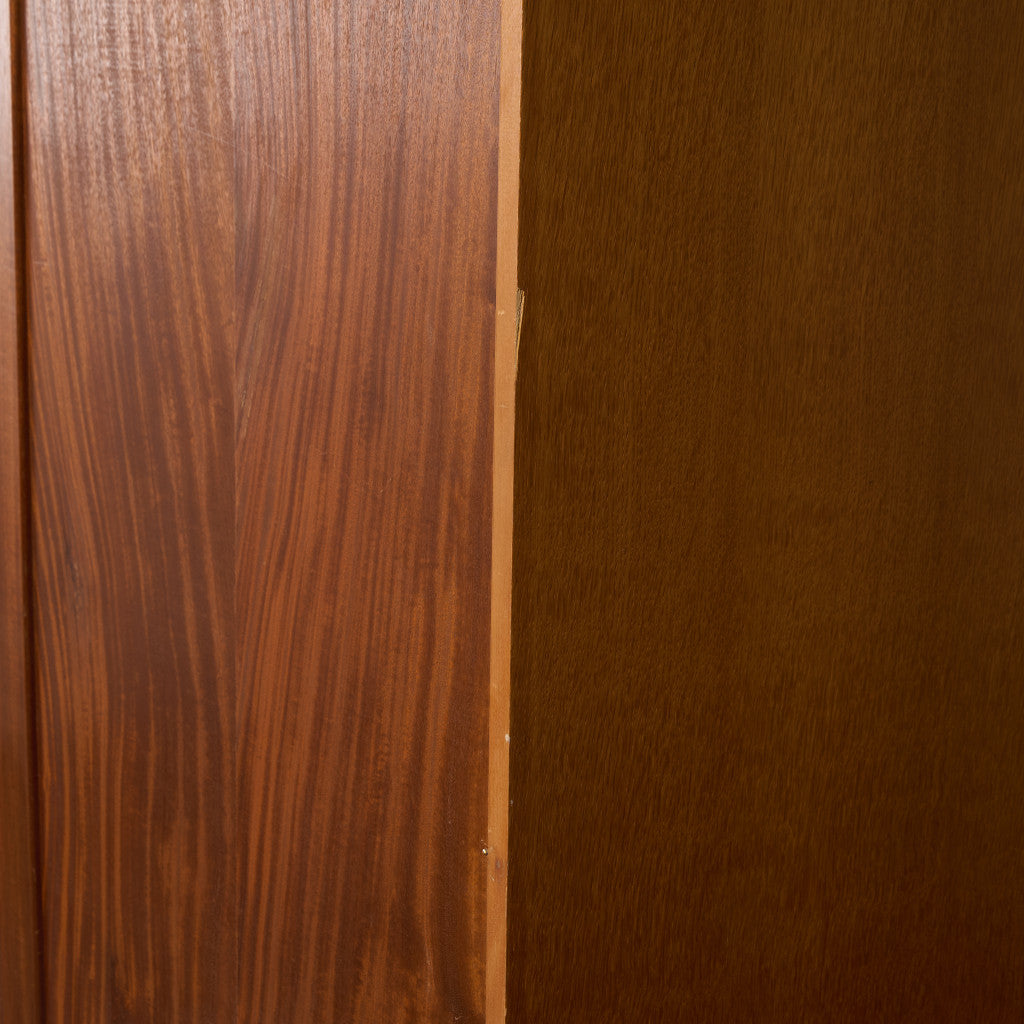 Chinese white ヴィンテージ 3ドア ワードローブ 初期ゴールドラベル