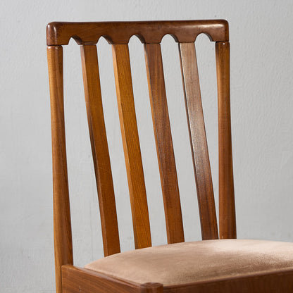 スラットバックチェア