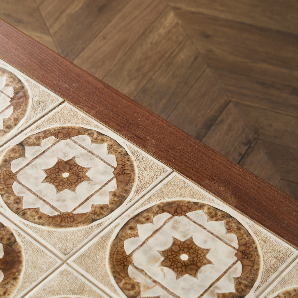 タイルトップ コーヒーテーブル