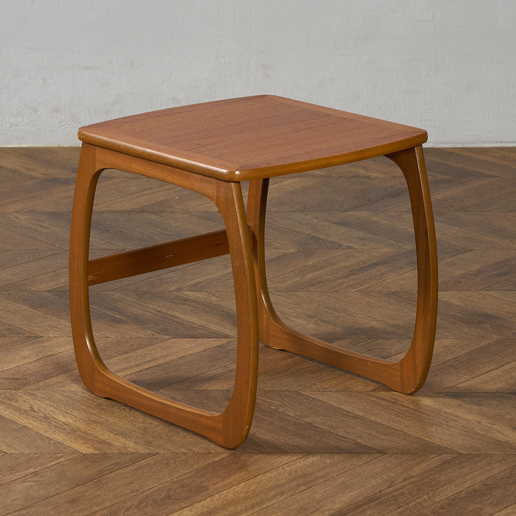 Burlington ネストテーブル