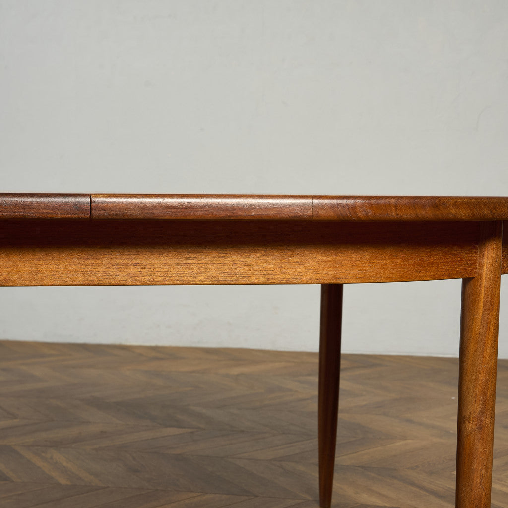 ヴィンテージ エクステンション オーバルダイニングテーブル