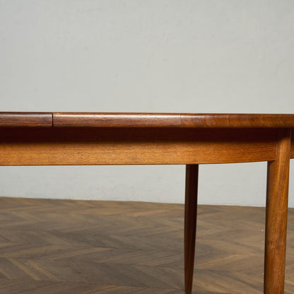 ヴィンテージ エクステンション オーバルダイニングテーブル