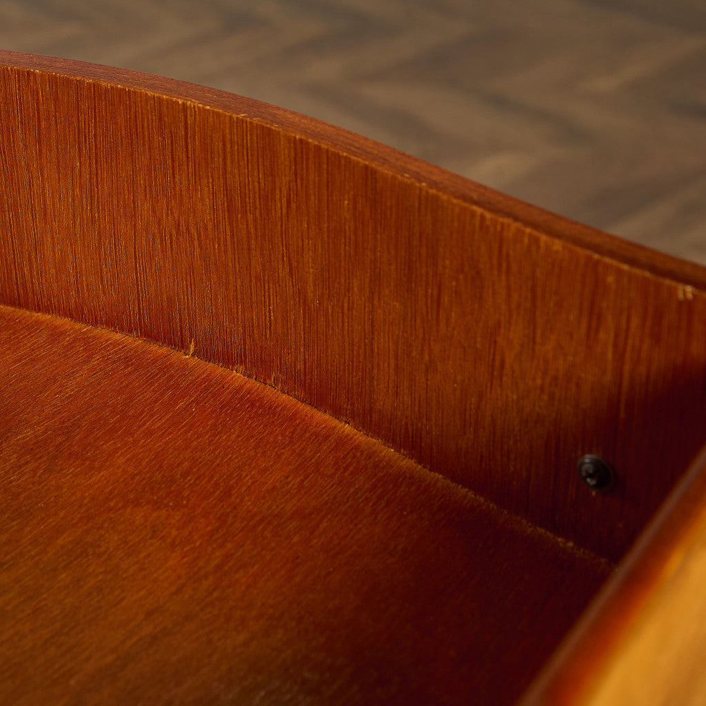 英国 クラシック サイドチェスト