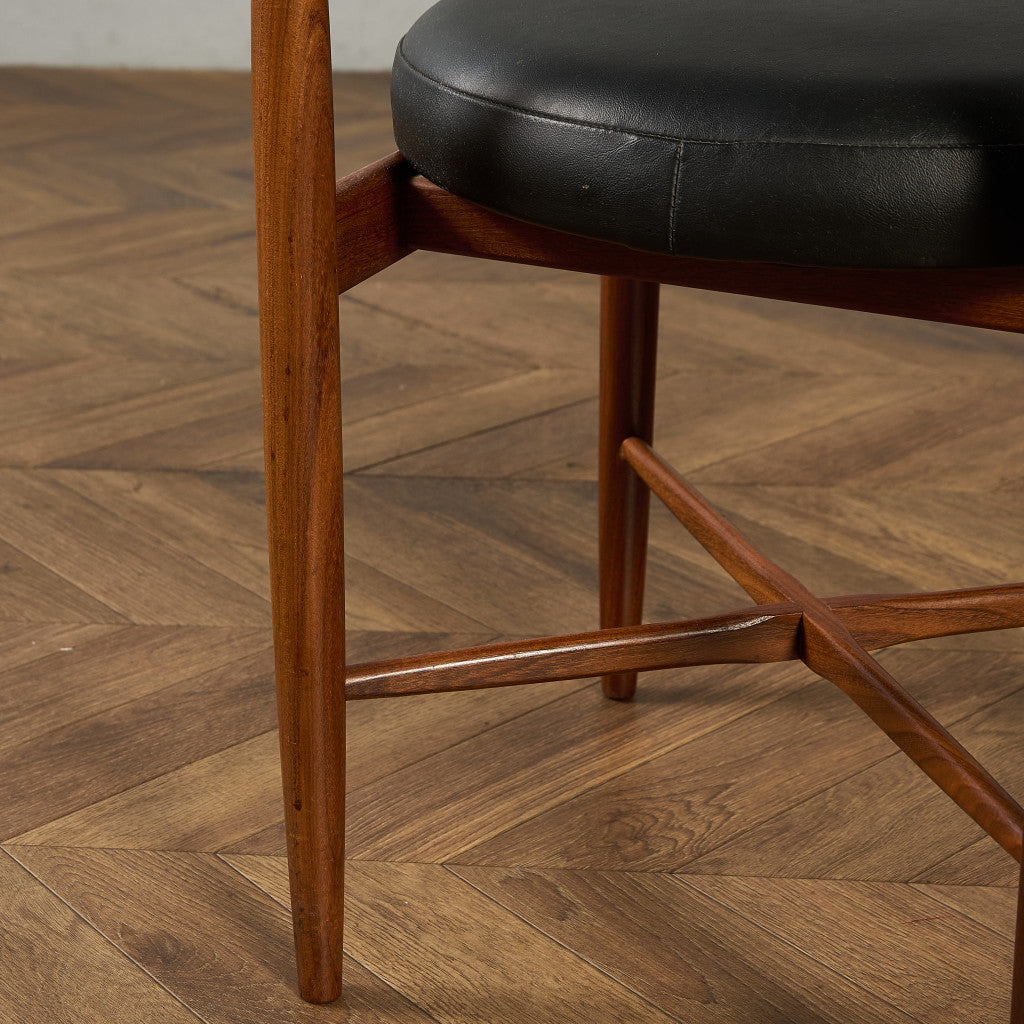 サーキュラーチェア