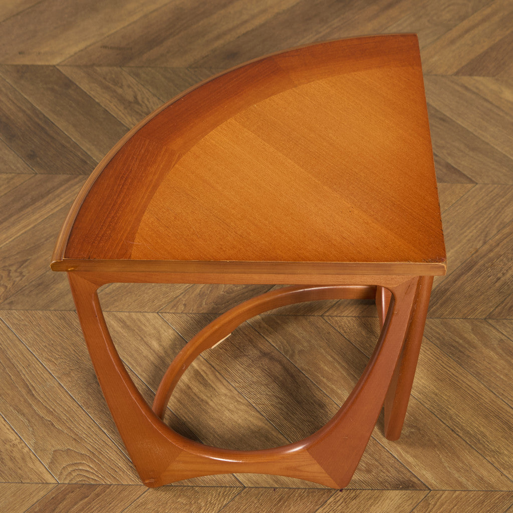 ヴィンテージ ガラストップ ネスト コーヒーテーブル