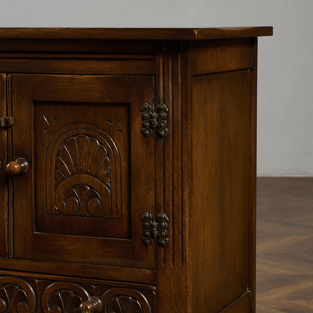 英国 クラシック オーク サイド キャビネット