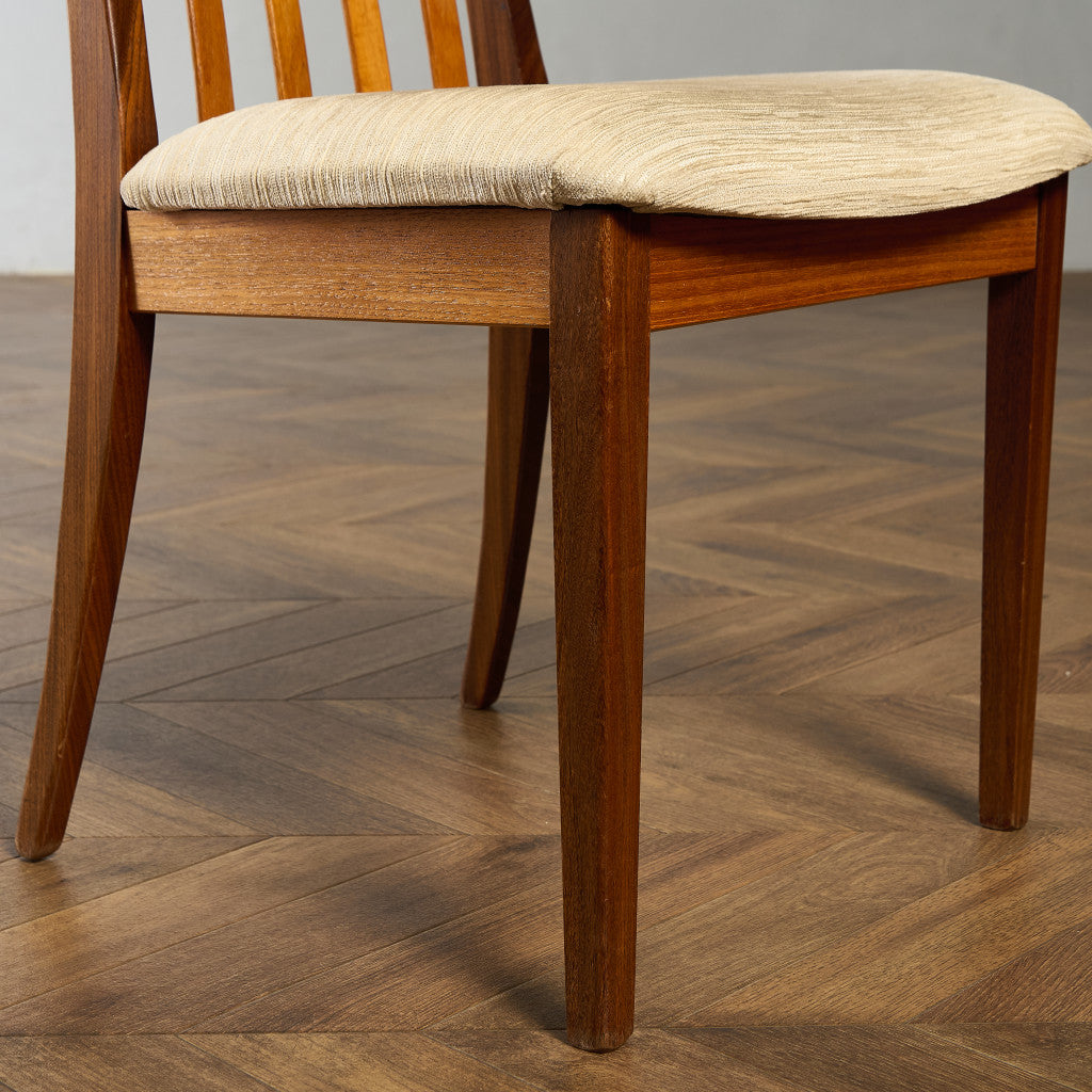 スラットバックチェア (4540)