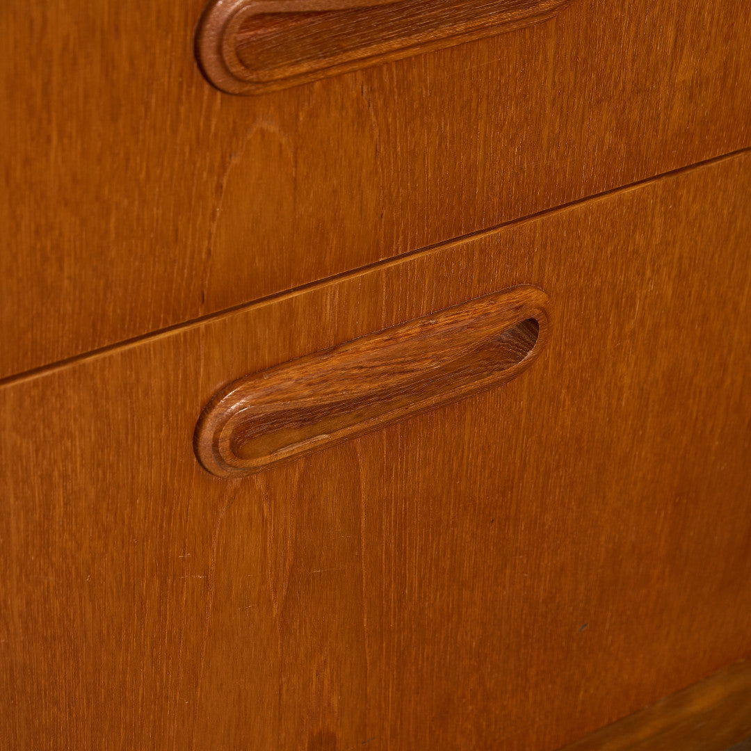 ヴィンテージ 3段チェスト