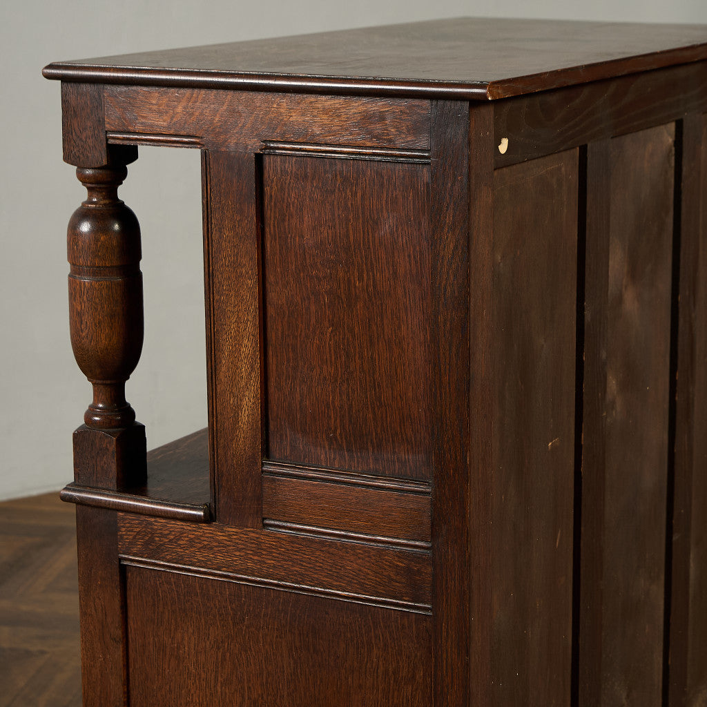 英国 クラシック コートカップボード