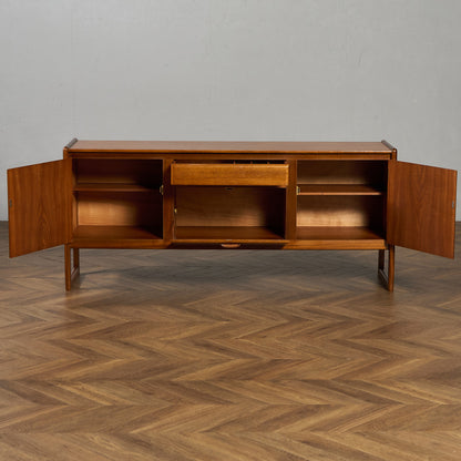 イギリスヴィンテージ サイドボード