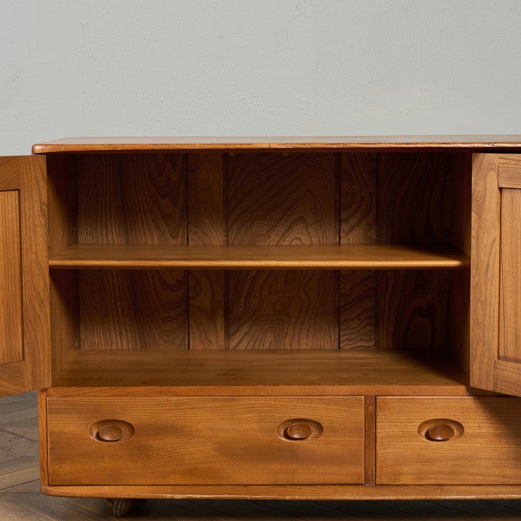 ウィンザー サイドボード