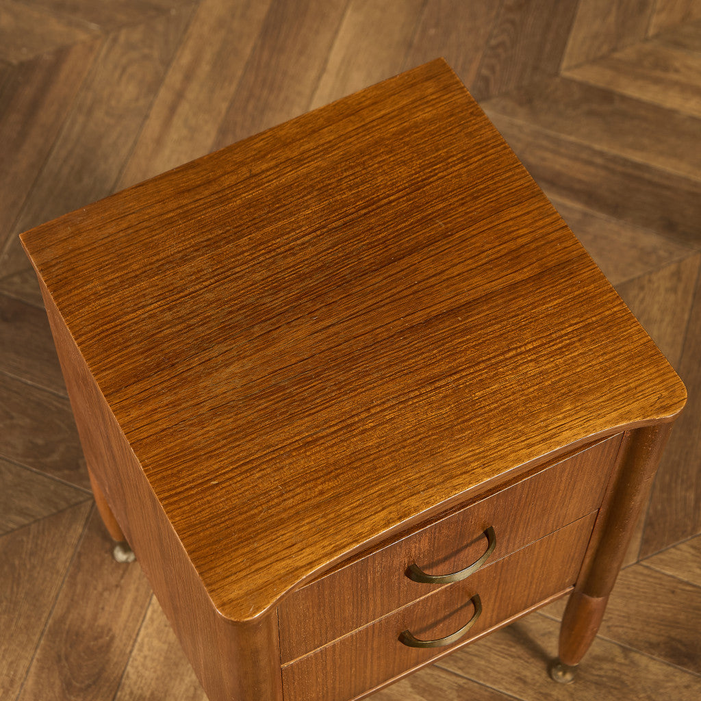 ヴィンテージ ベッドサイド キャビネット