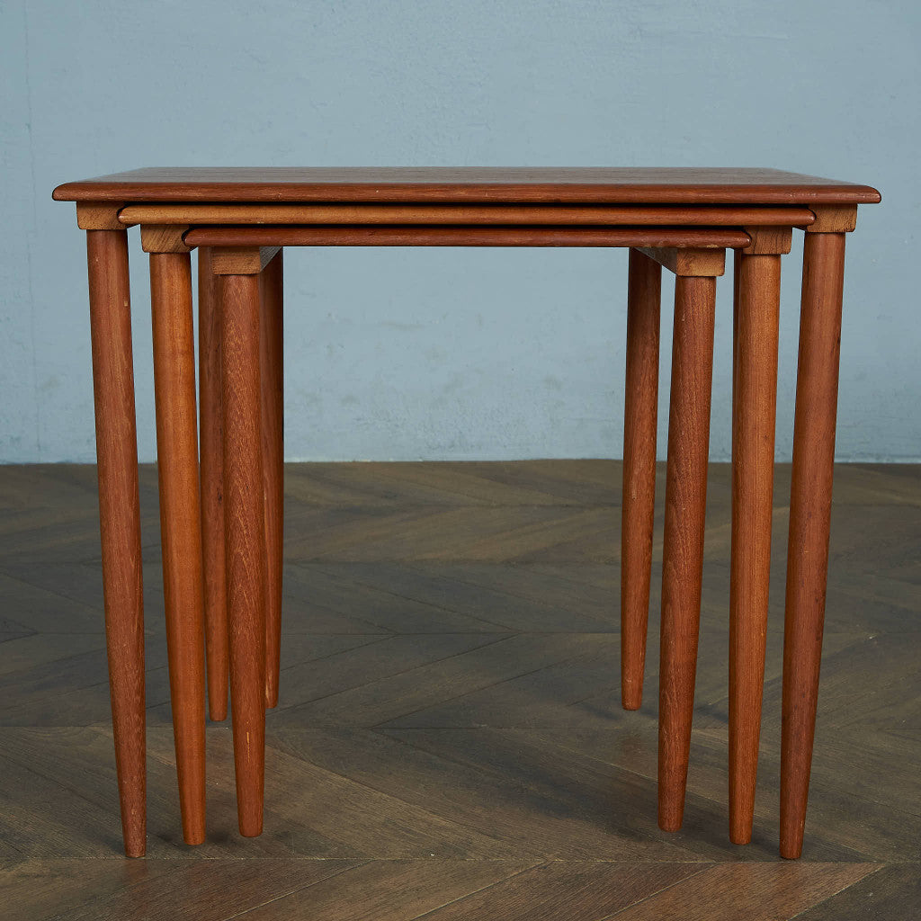 Vintage Danish nesting table #83861