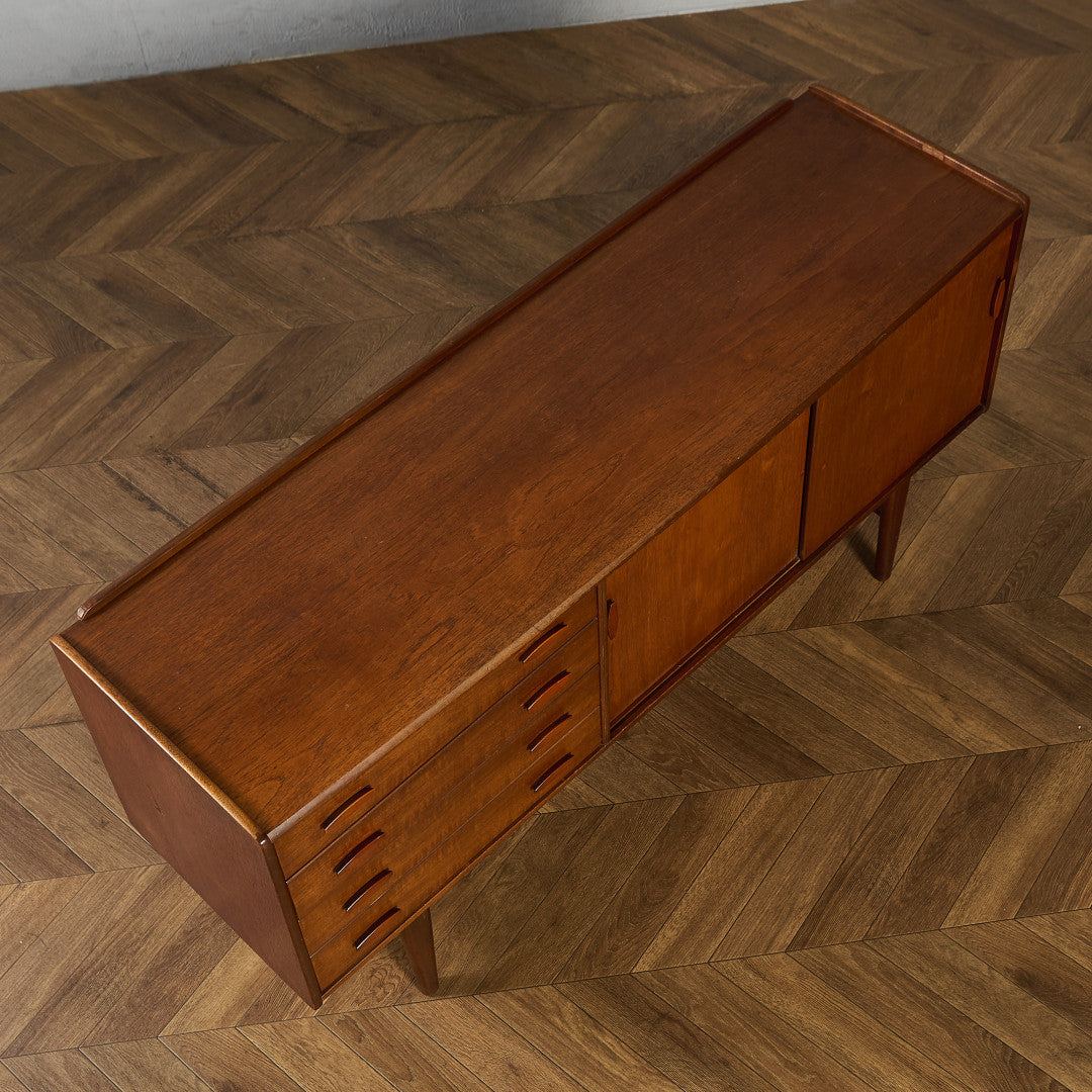 イギリス ヴィンテージ サイドボード