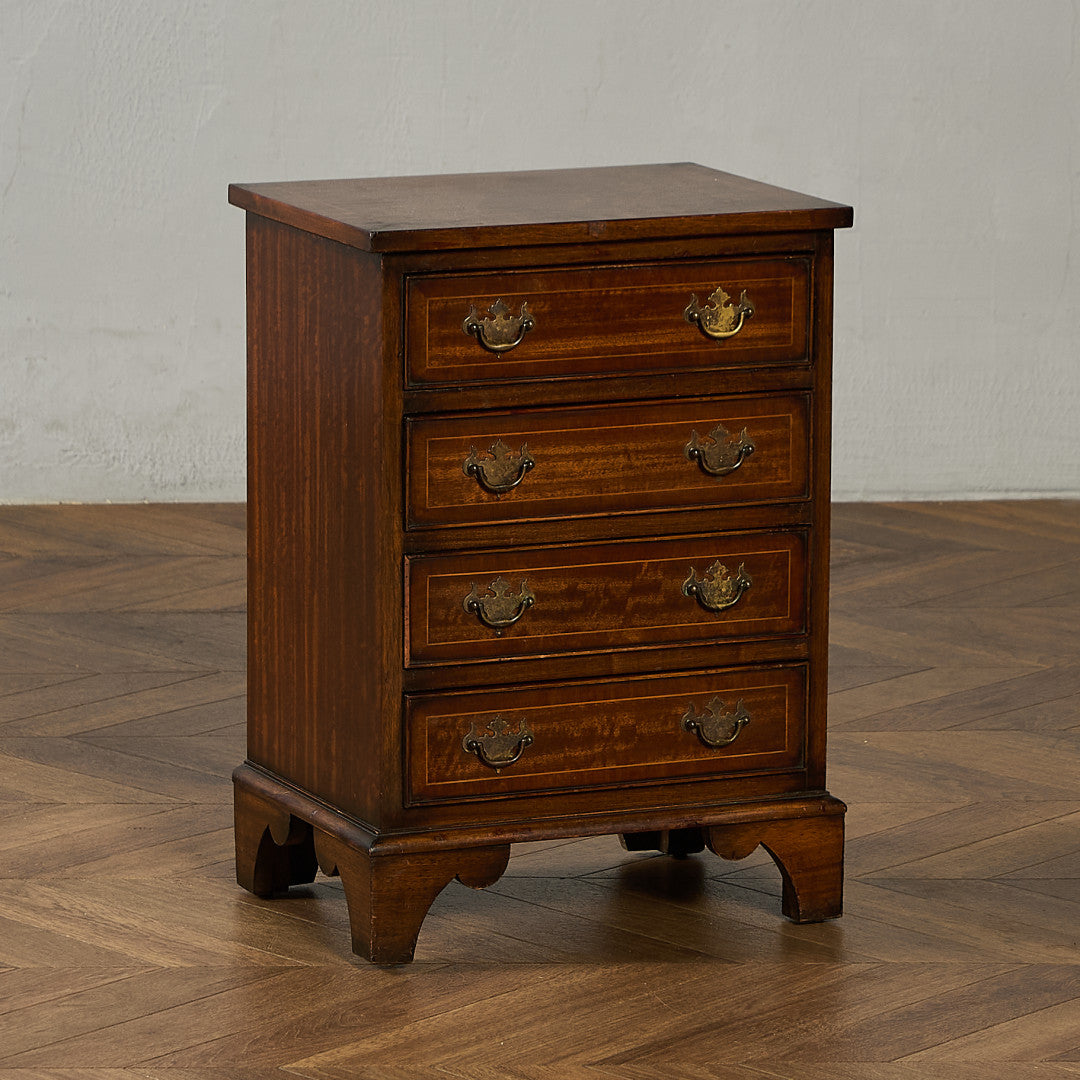 英国 クラシック 4段 サイドチェスト