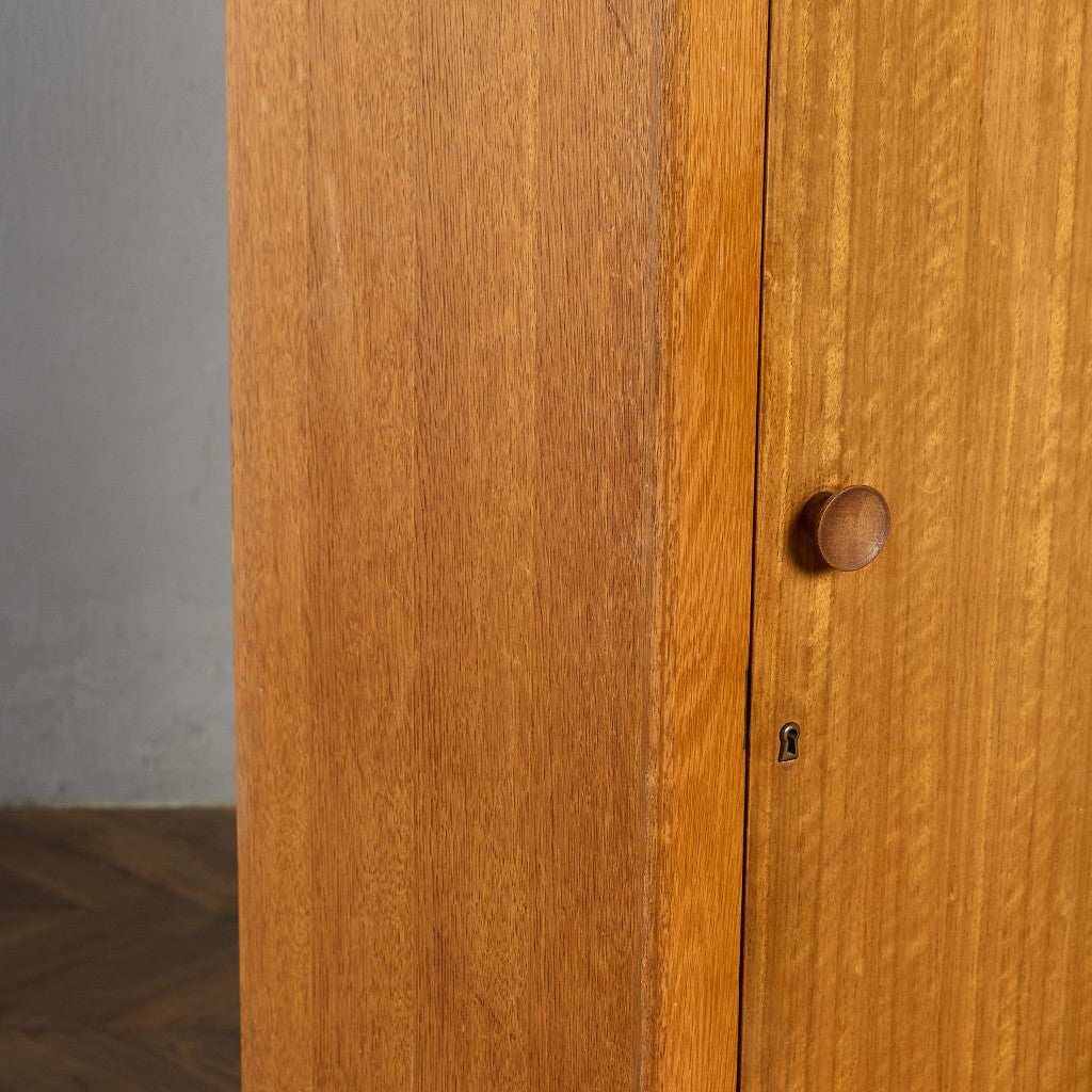 ヴィンテージ ワードローブ