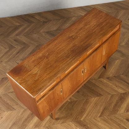 Fresco ヴィンテージ 脚付き サイドボード (4072)