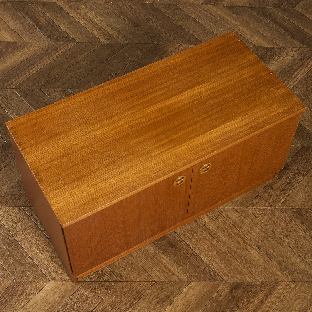 英国ヴィンテージ キャビネット