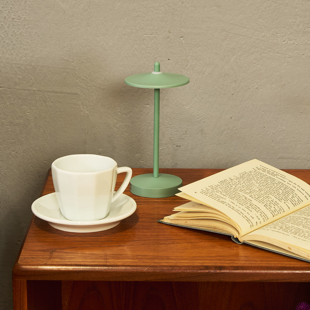 Pala ポータブルランプ / sage green