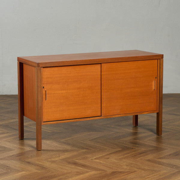 英国 ヴィンテージ キャビネット