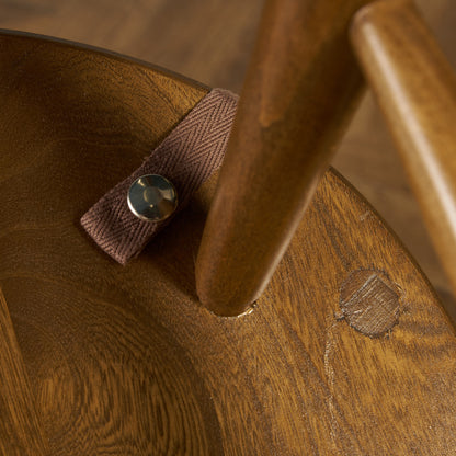 ヴィンテージ スワンバック ロッキングチェア ラウンド型メタルラベル