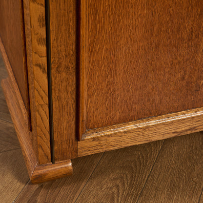 英国 クラシック ベッドサイド キャビネット