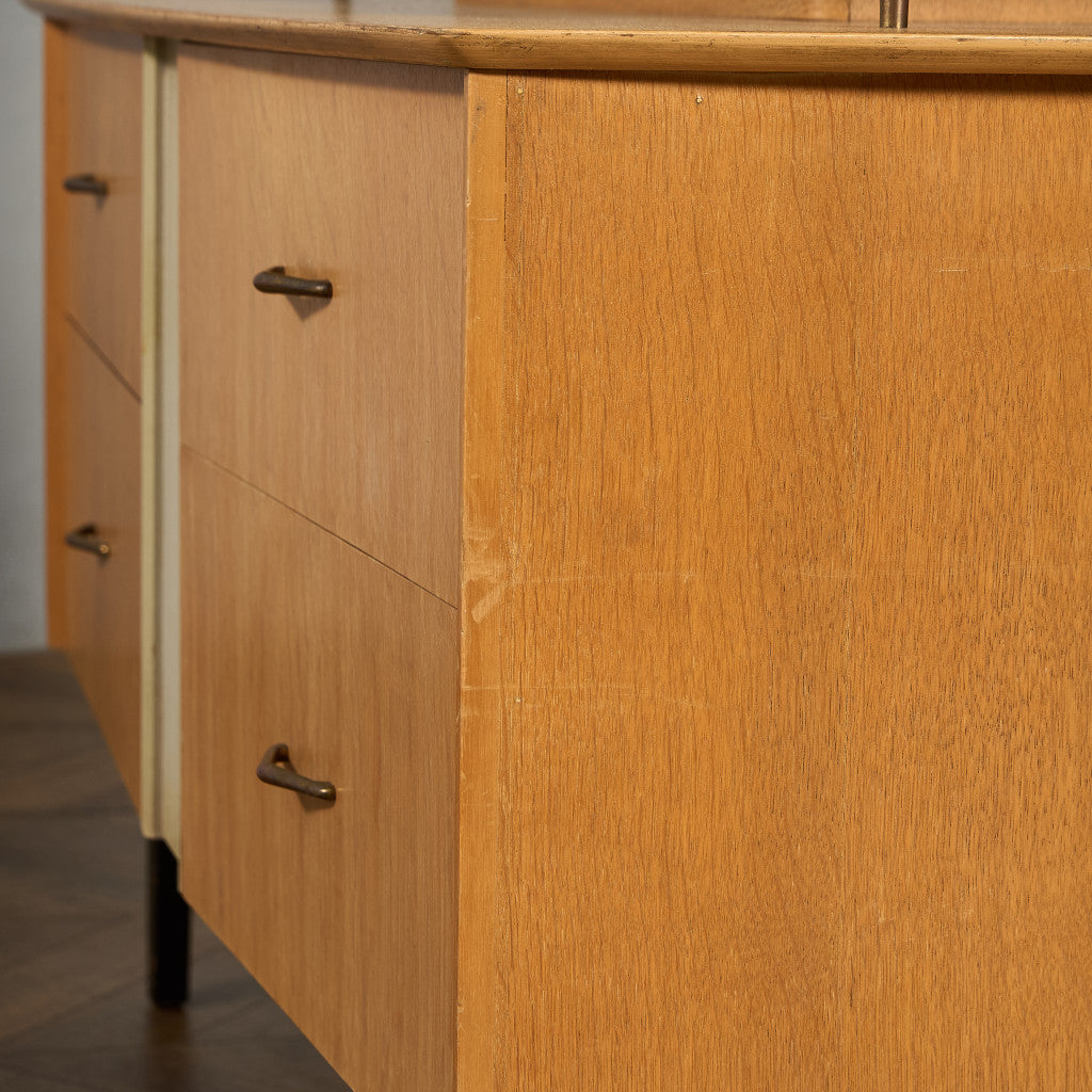 Advance Furniture ヴィンテージ ドレッシングチェスト ドレッサー