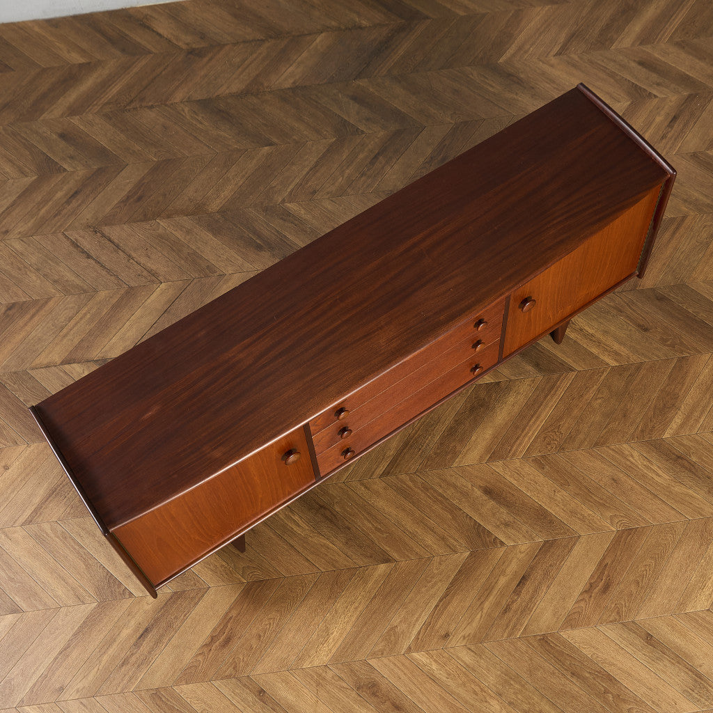 Volany ヴィンテージ サイドボード