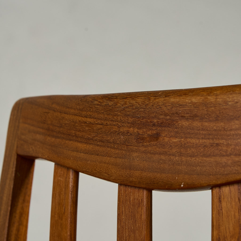 スラットバックチェア (4540)