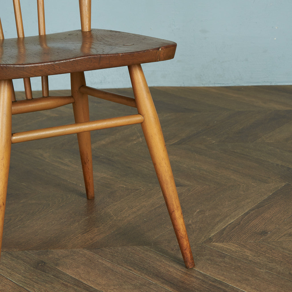 スティックバックチェア