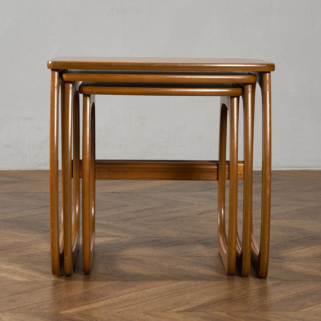 Burlington ネストテーブル