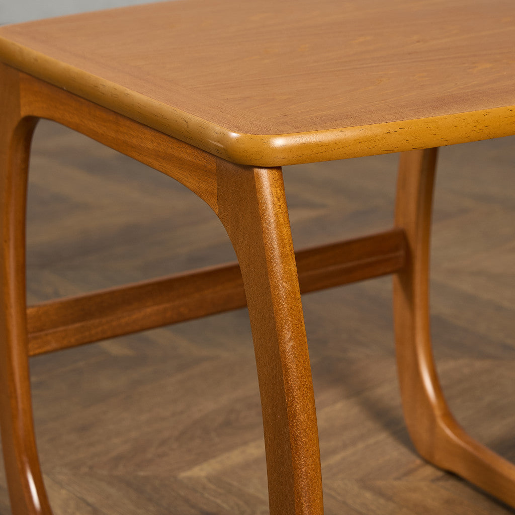 Burlington ネストテーブル