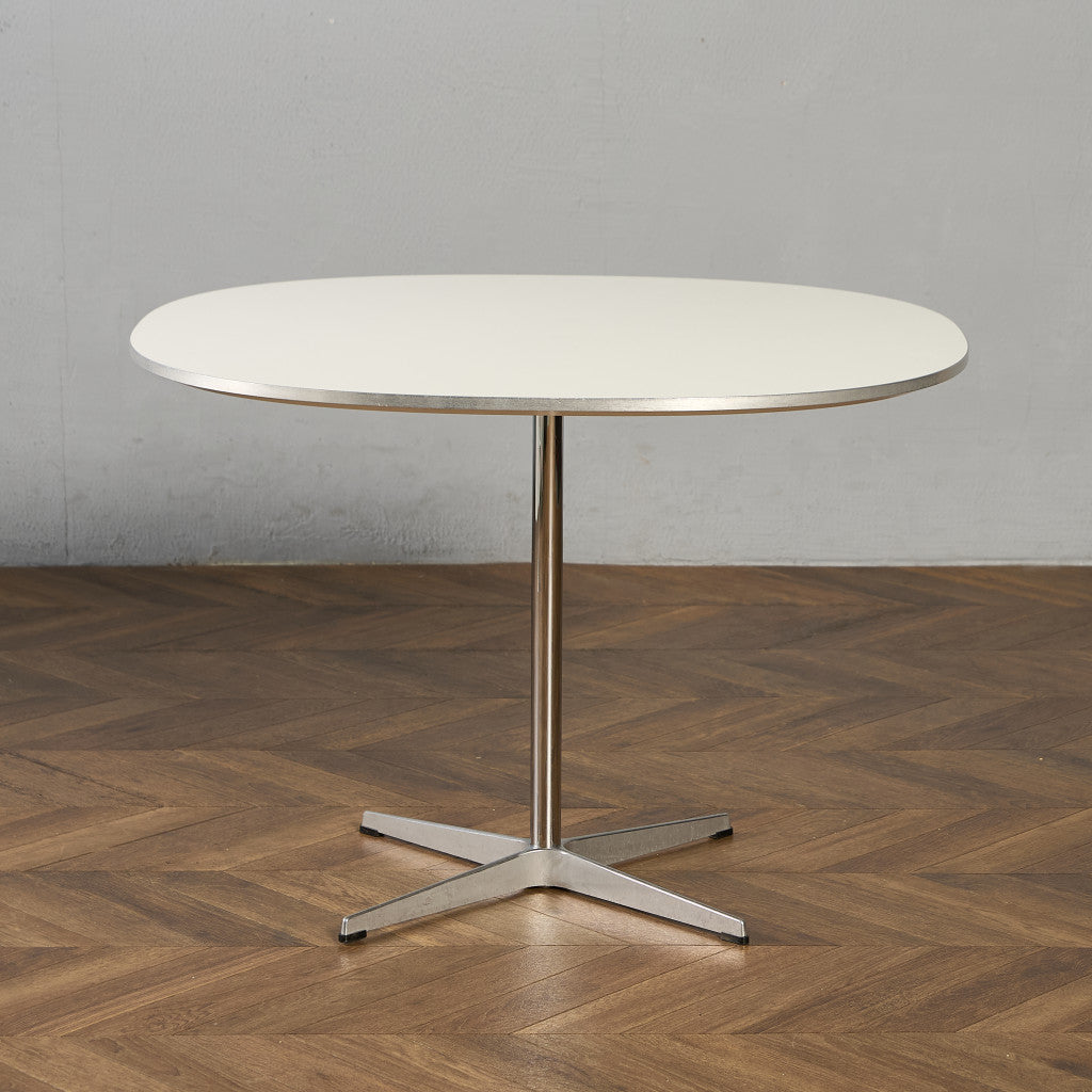 Fritz Hansen A603 Super-circular Table スーパー円テーブル