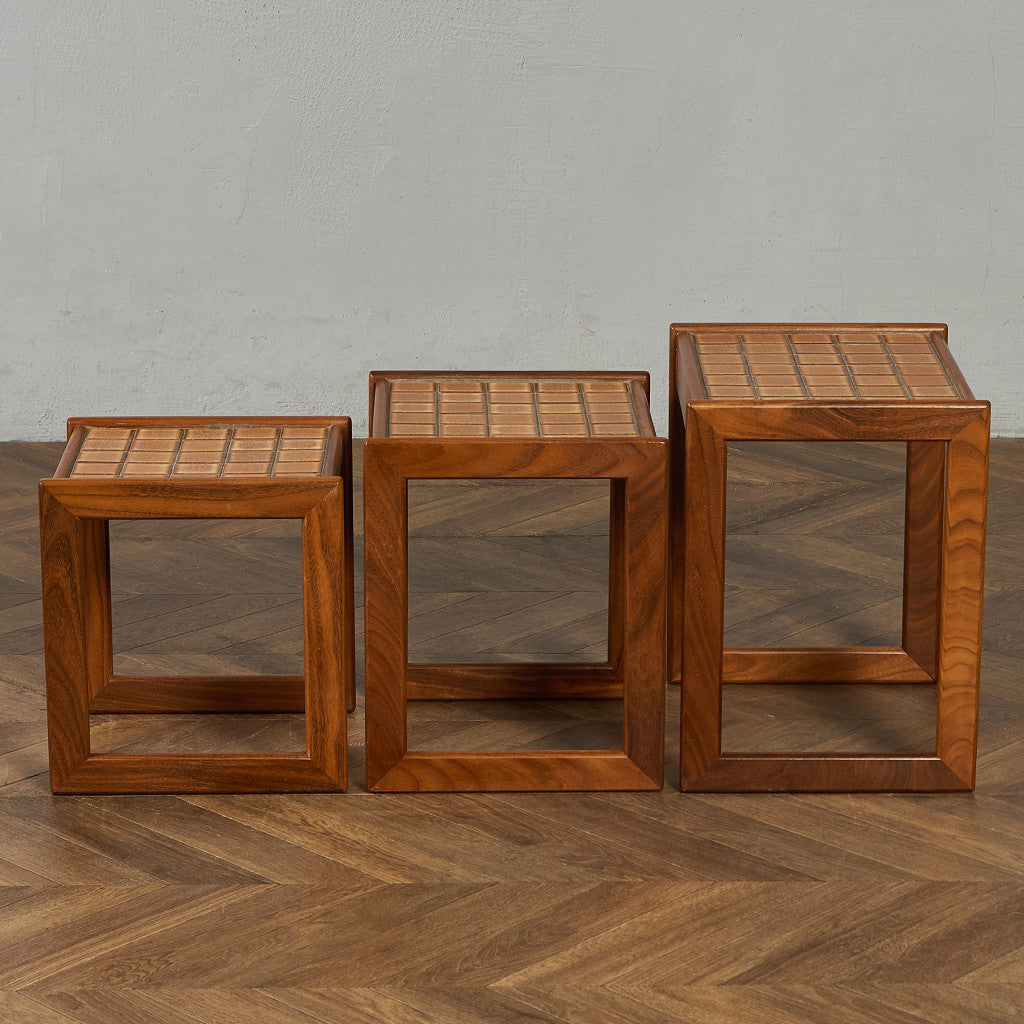 英国 ヴィンテージ タイルトップ ネストテーブル #91883