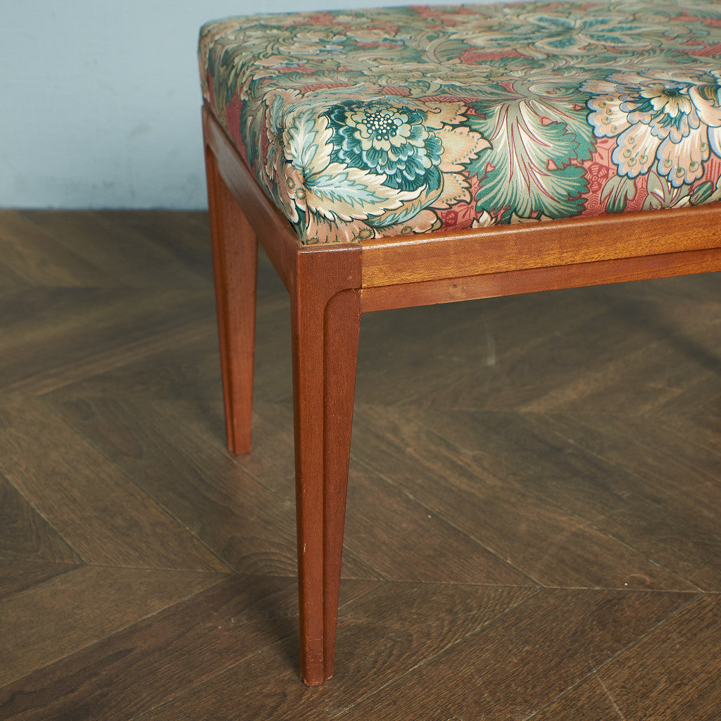 英国ヴィンテージ スツール #81249 – camori ヴィンテージ家具・北欧