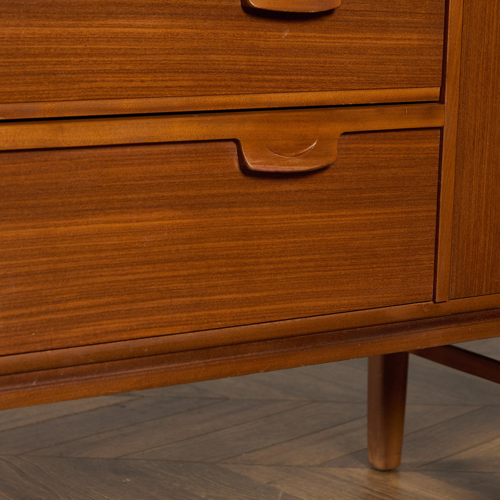 イギリス ヴィンテージ サイドボード カップボード