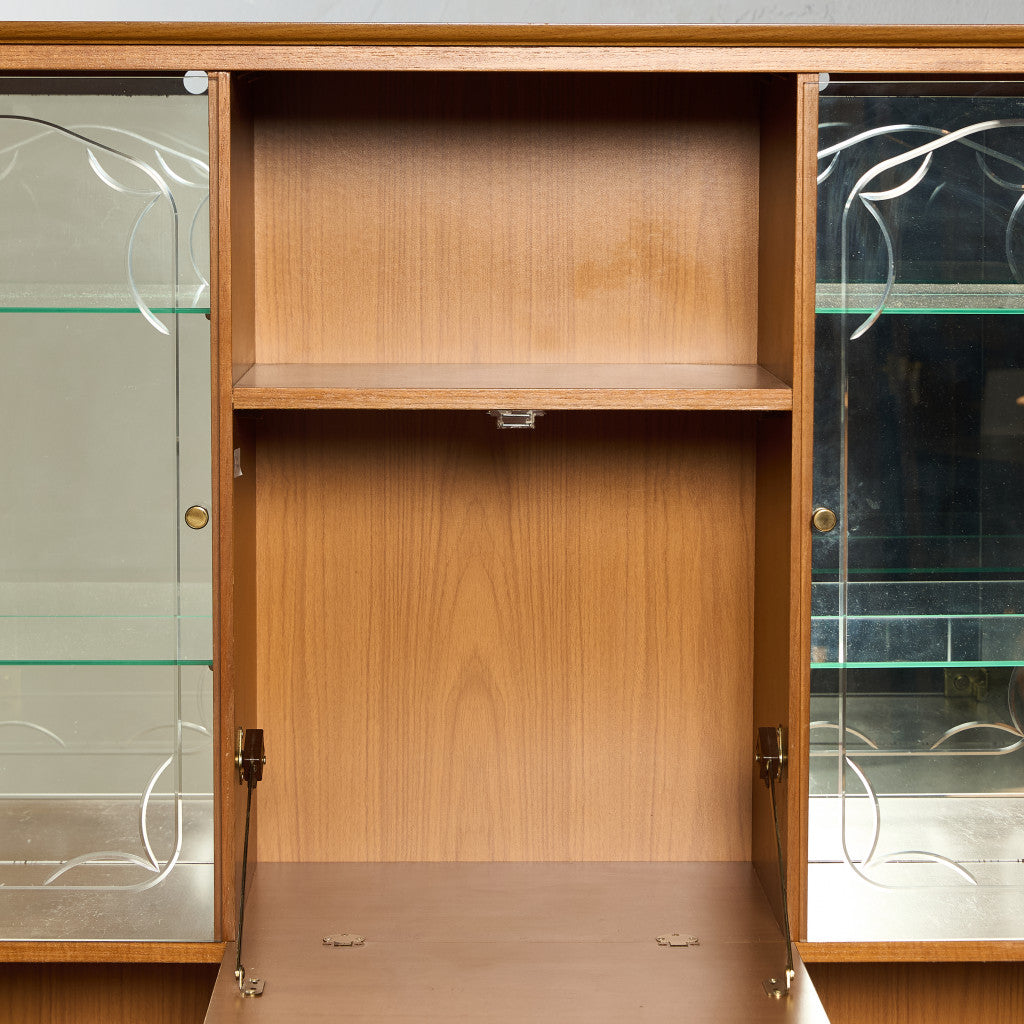 A Quinn (Sales) Ltd ヴィンテージ ウォールユニット