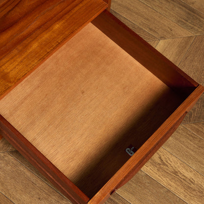 Fresco ナイトテーブル