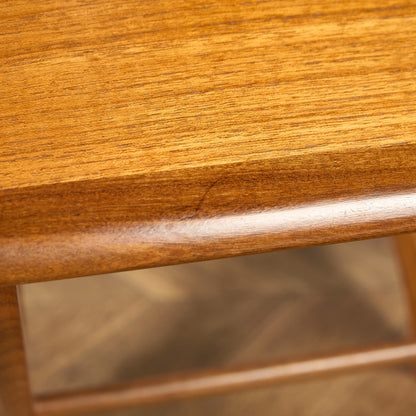 Astro セラミックタイルトップ ネストテーブル