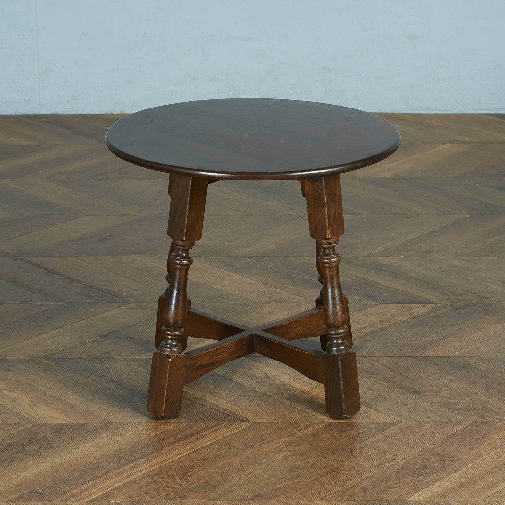 British classic oak side table #83834