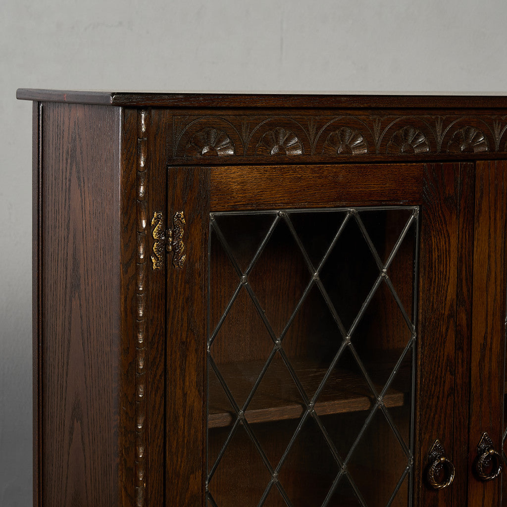 ガラス キャビネット