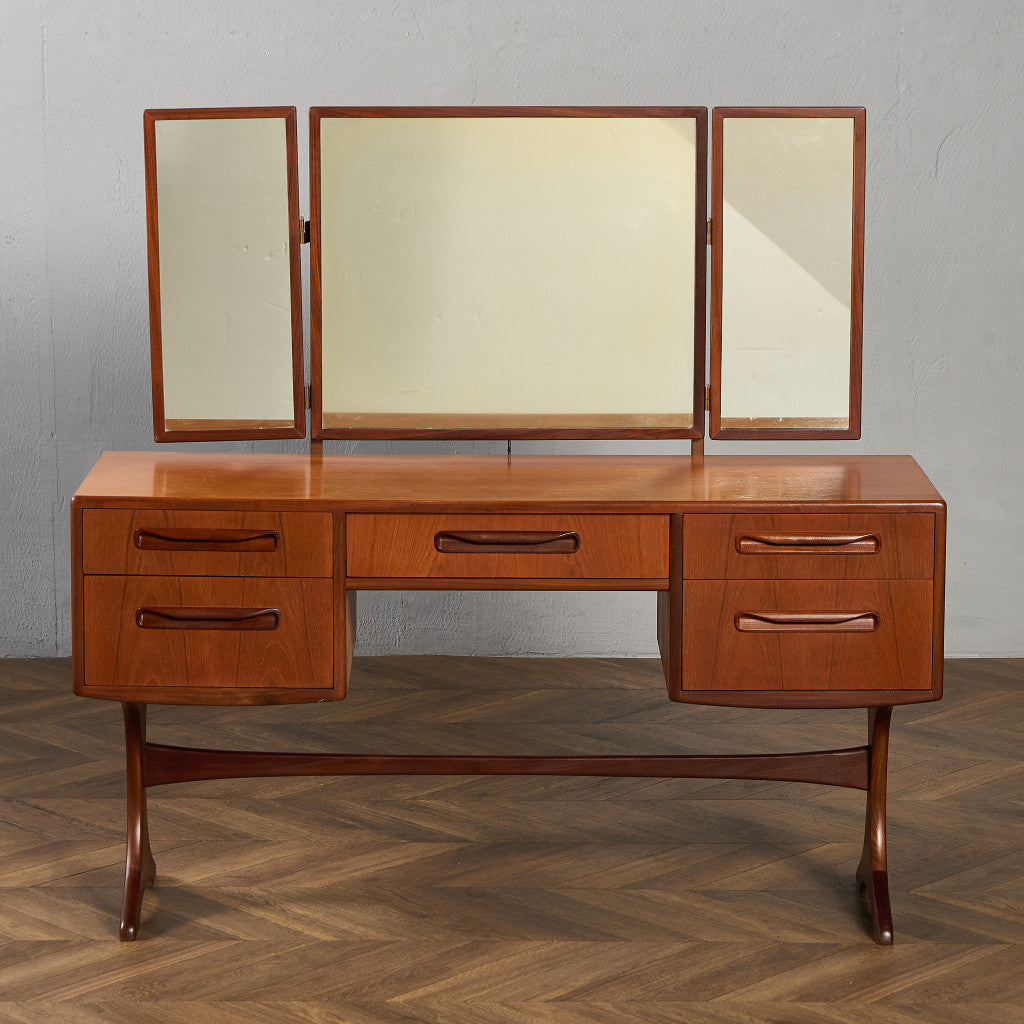 ニューフレスコ ドレッシングデスク (1986)