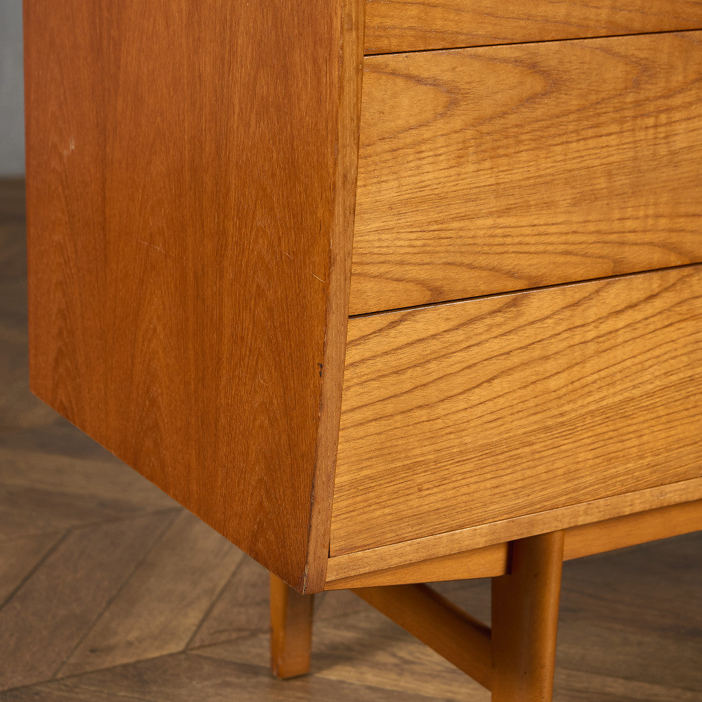 ヴィンテージ ハイ サイドボード