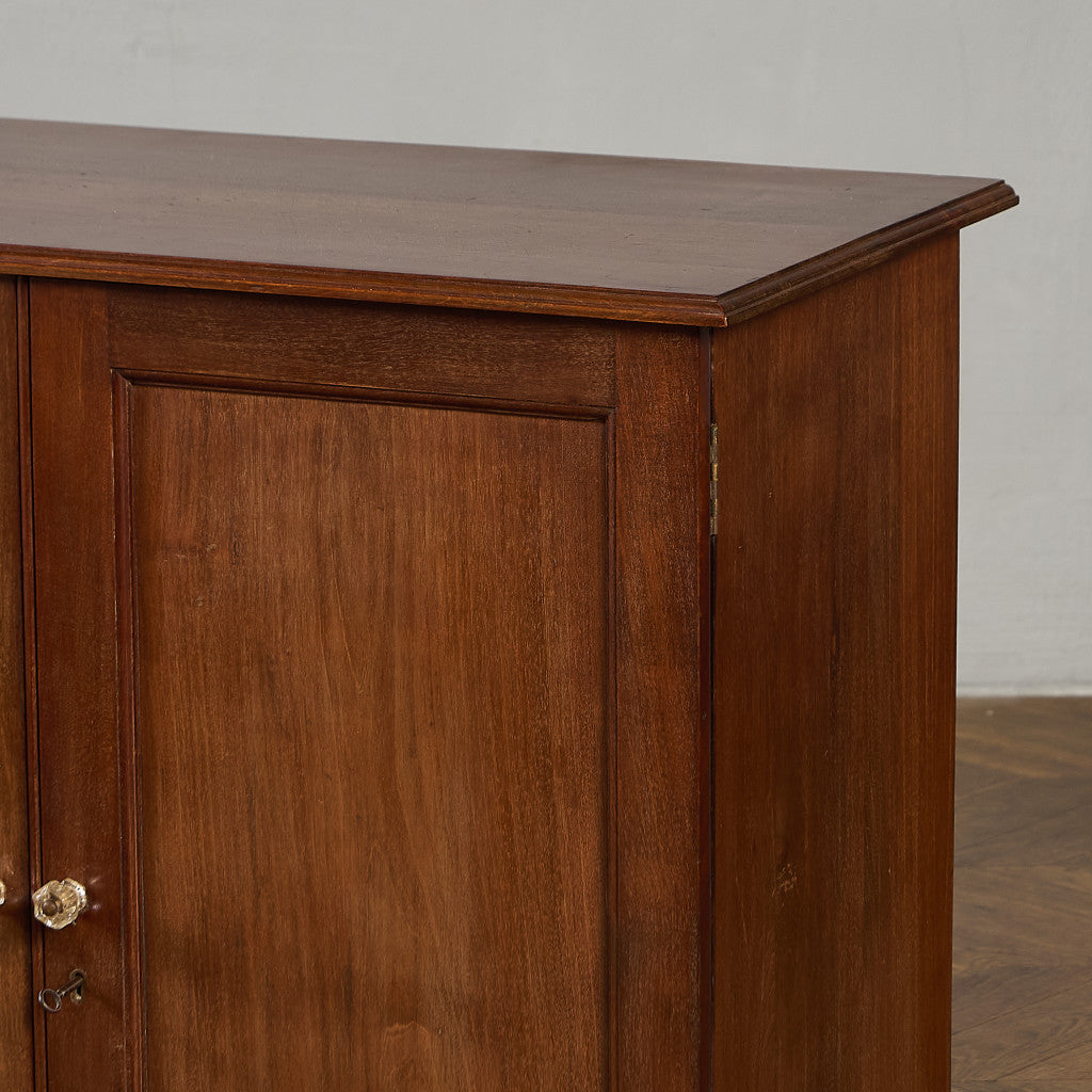 英国 クラシック キャビネット