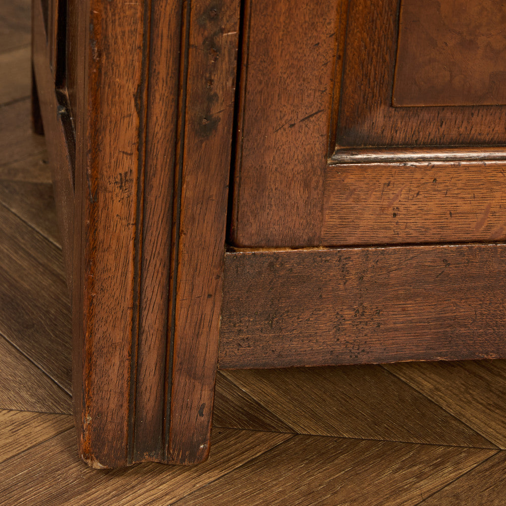 英国 クラシック ワードロープ