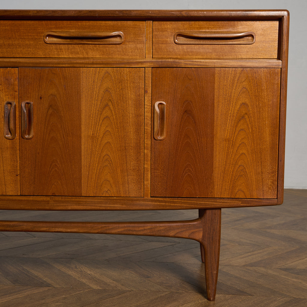 Fresco ヴィンテージ 脚付き サイドボード (4072)