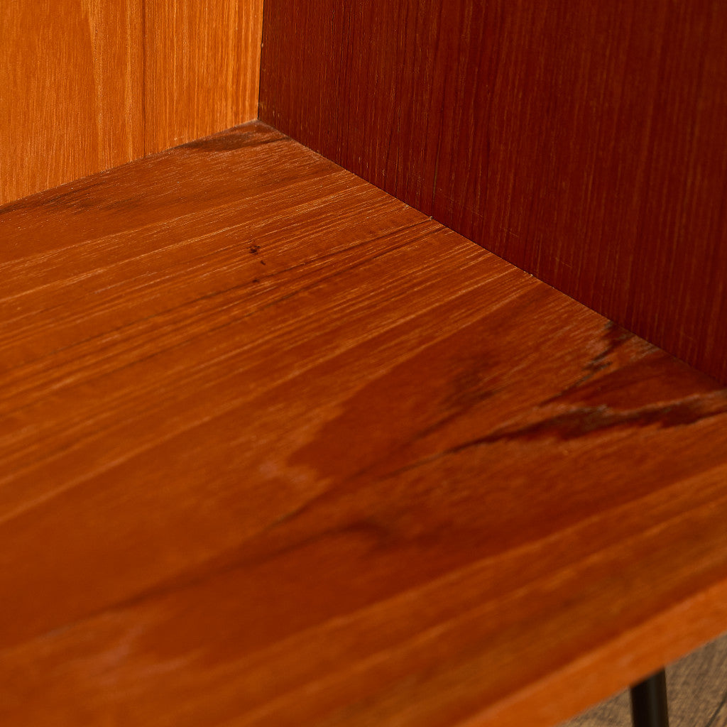 Fresco ガラス ブックケース カスタム アイアン ヘアピンレッグ