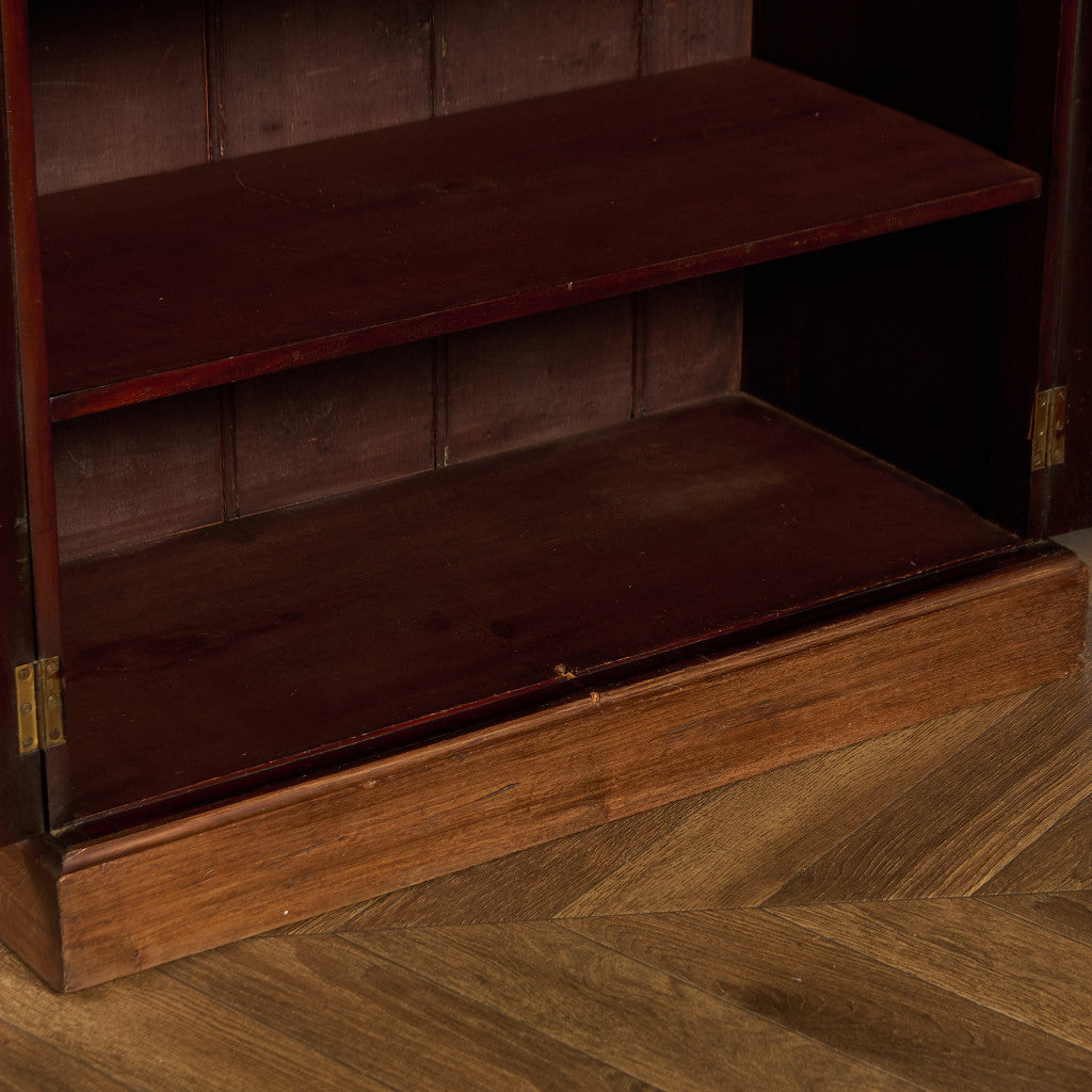 英国 クラシック キャビネット