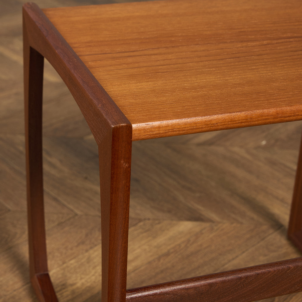 Quadrille ヴィンテージ ネストテーブル